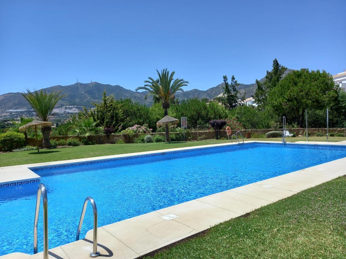 Amplio, Luminoso Y Moderno Apartamento Con Amplia Terraza Y Hermosas Vistas En Exclusiva Urbanizacion Benalmadena Bagian luar foto