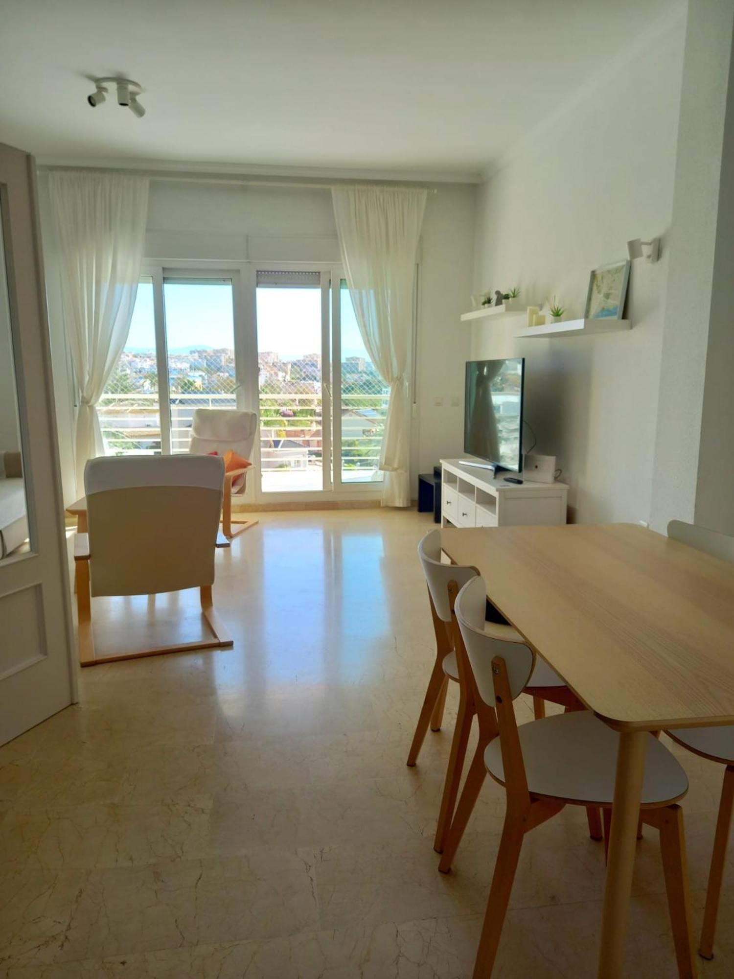 Amplio, Luminoso Y Moderno Apartamento Con Amplia Terraza Y Hermosas Vistas En Exclusiva Urbanizacion Benalmadena Bagian luar foto